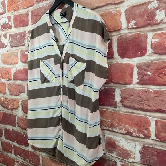 TORRID WOMEN'S PINK & BROWN MULTICOLOR STRIPED BUTTON FRONT BLOUSE - Picture 2 of 7